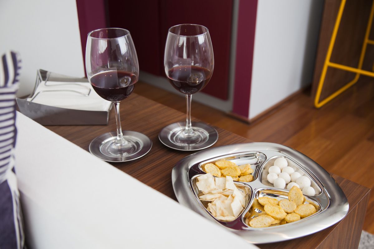 7561- Editorial Tramontina - Carol Coelho . Estúdio Caixa de Retratos