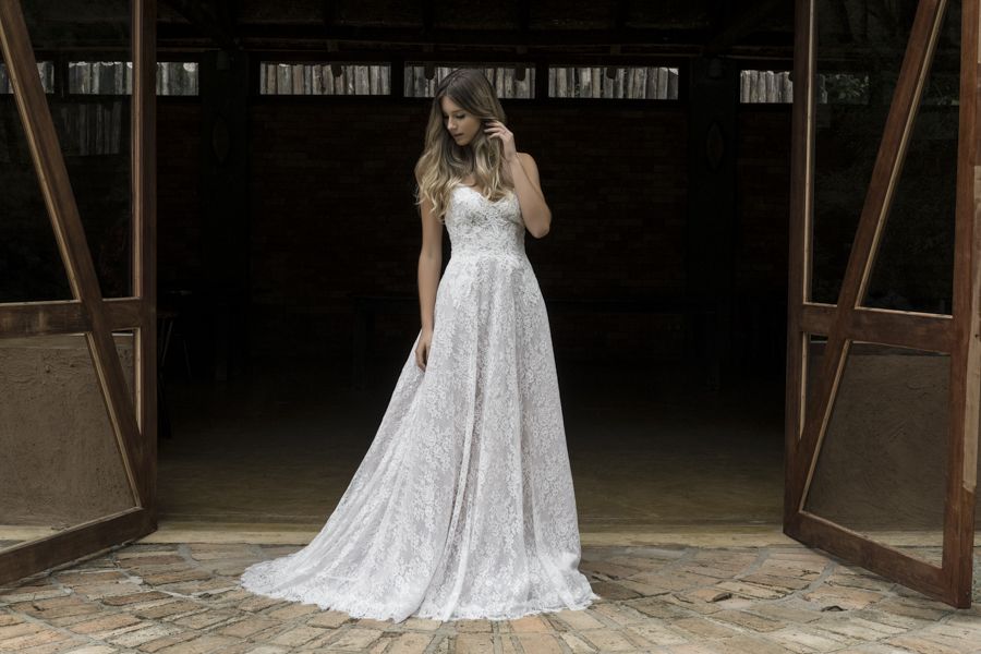 ANNA QUAST RICKY ARRUDA NANNA MARTINEZ WHITEHALL COLECAO BOSSA NICOLE FELTES 4GP-03990256