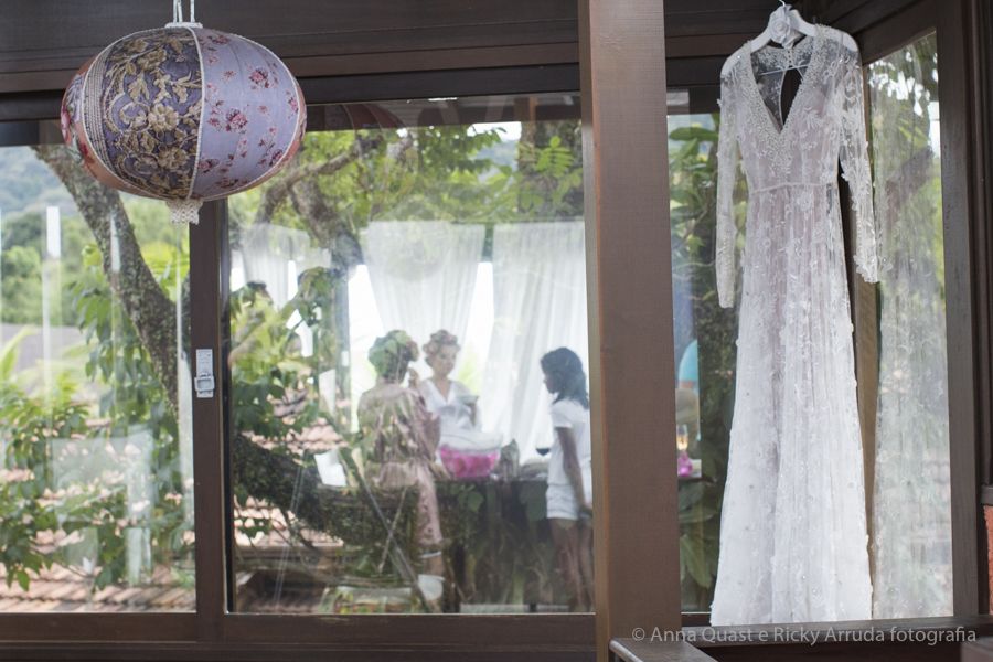 anna quast ricky arruda estaleiro guest house jr mendes ana julia figueiredo lourdinha noyama destination wedding camboriu video soul cozinha ninha flor thai pasin-03771602