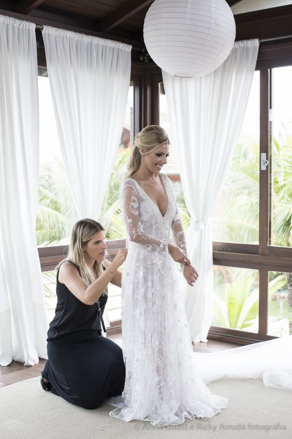 anna quast ricky arruda estaleiro guest house jr mendes ana julia figueiredo lourdinha noyama destination wedding camboriu video soul cozinha ninha flor thai pasin-03772147