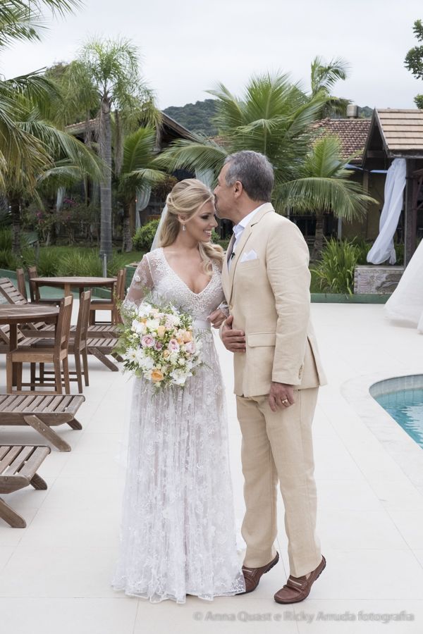 anna quast ricky arruda estaleiro guest house jr mendes ana julia figueiredo lourdinha noyama destination wedding camboriu video soul cozinha ninha flor thai pasin-03772618