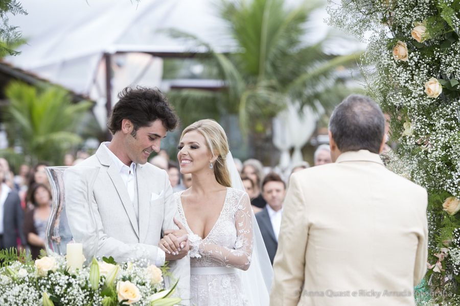 anna quast ricky arruda estaleiro guest house jr mendes ana julia figueiredo lourdinha noyama destination wedding camboriu video soul cozinha ninha flor thai pasin-03772850