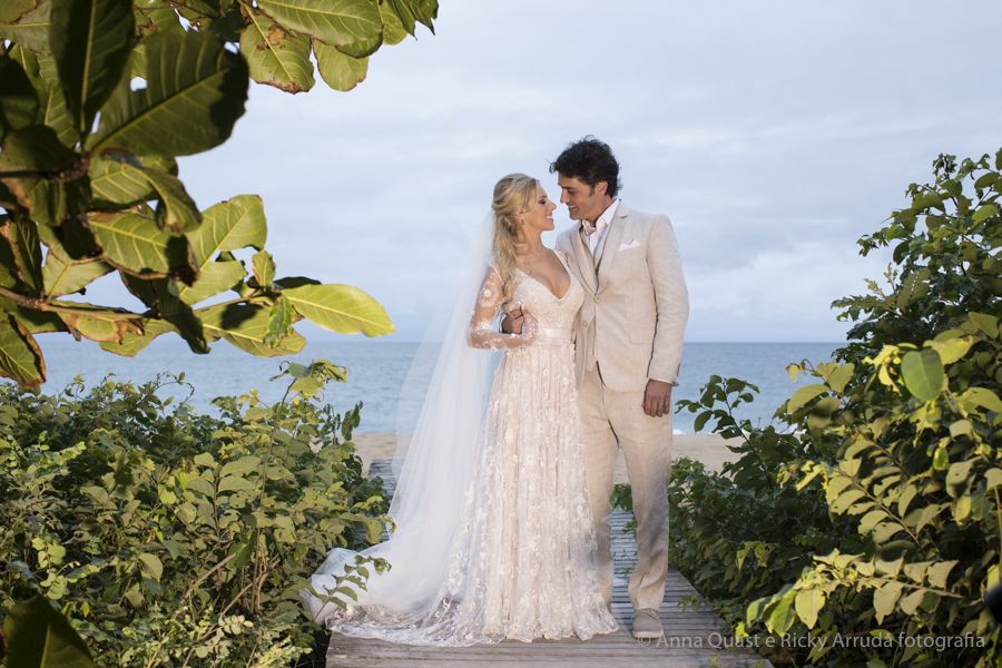 anna quast ricky arruda estaleiro guest house jr mendes ana julia figueiredo lourdinha noyama destination wedding camboriu video soul cozinha ninha flor thai pasin-03774102