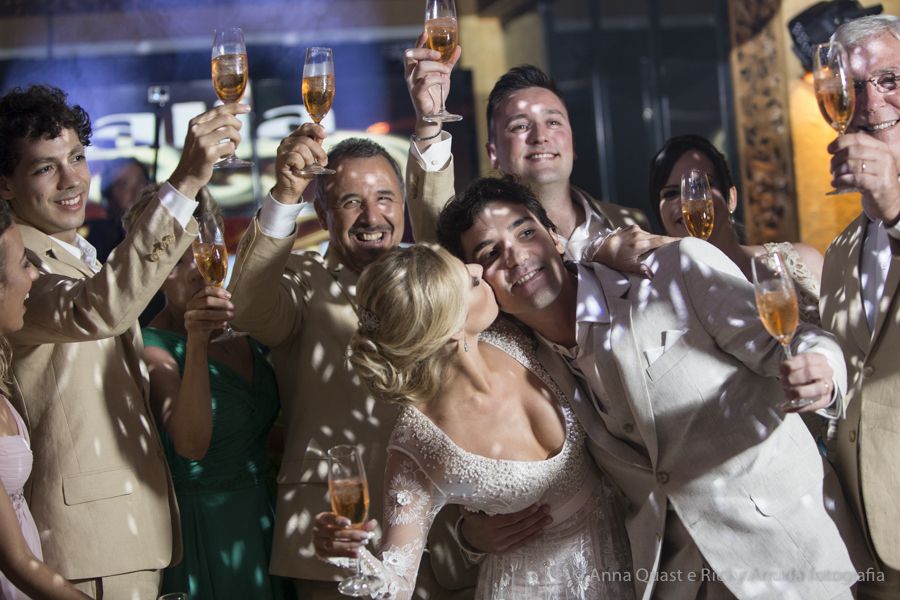 anna quast ricky arruda estaleiro guest house jr mendes ana julia figueiredo lourdinha noyama destination wedding camboriu video soul cozinha ninha flor thai pasin-03774560