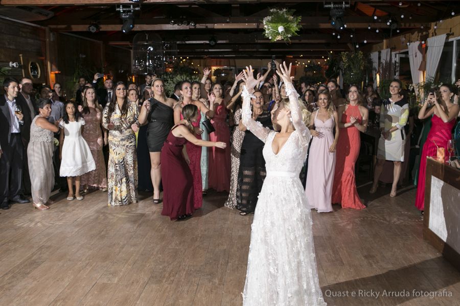 anna quast ricky arruda estaleiro guest house jr mendes ana julia figueiredo lourdinha noyama destination wedding camboriu video soul cozinha ninha flor thai pasin-03775309