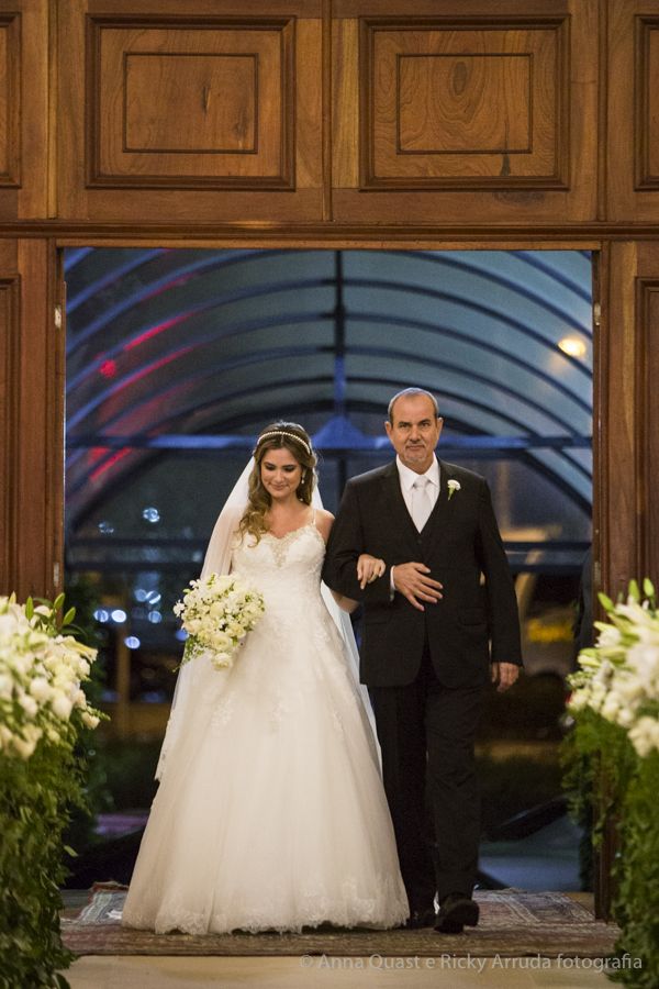 anna-quast-ricky-arruda-buffet-franca-nossa-senhora-do-brasil-vicente-piserni-rubens-decoracoes-sylvia-queiroz-pronovias-tat-make-carol-melo-scards-03831469