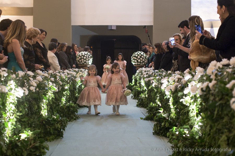 anna-quast-ricky-arruda-jose-antonio-castro-bernardes-boutique-de-3-gianni-coberturas-andre-pedrotti-vic-meirelles-michel-nakamura-hipica-santo-amaro-preta-gil-milton-chuquer-03971237