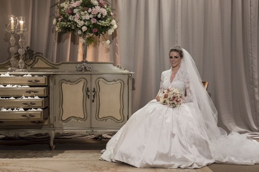 anna-quast-ricky-arruda-sandro-barros-camargo-alfaiataria-1-18-project-luxo-videos-de-cinema-salve-santo-antonio-wendel-cunha-the-king-cake-03692173