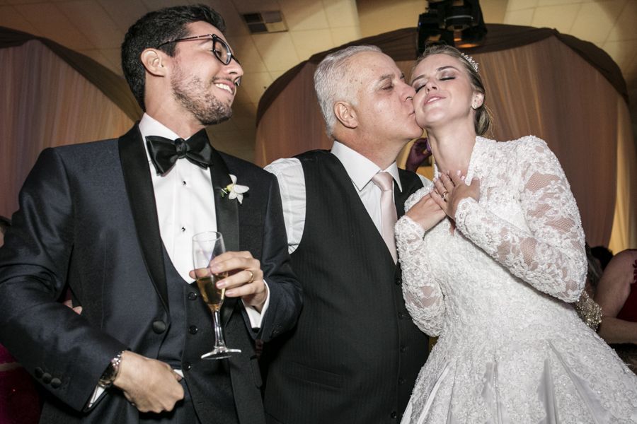 anna-quast-ricky-arruda-sandro-barros-camargo-alfaiataria-1-18-project-luxo-videos-de-cinema-salve-santo-antonio-wendel-cunha-the-king-cake-03693314