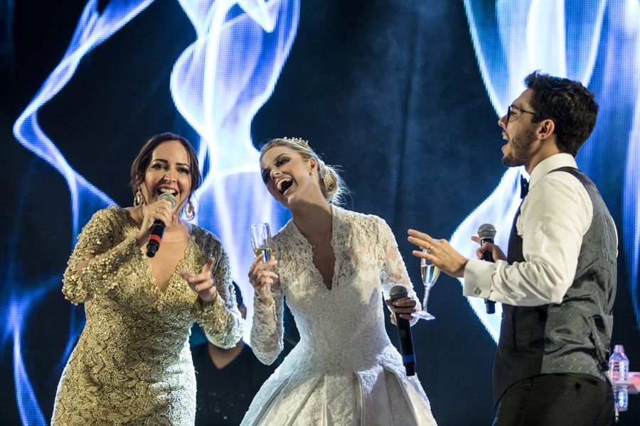 anna-quast-ricky-arruda-sandro-barros-camargo-alfaiataria-1-18-project-luxo-videos-de-cinema-salve-santo-antonio-wendel-cunha-the-king-cake-03694102