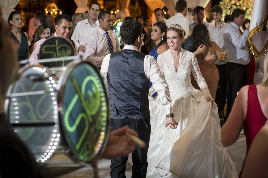 anna-quast-ricky-arruda-sandro-barros-camargo-alfaiataria-1-18-project-luxo-videos-de-cinema-salve-santo-antonio-wendel-cunha-the-king-cake-03695377